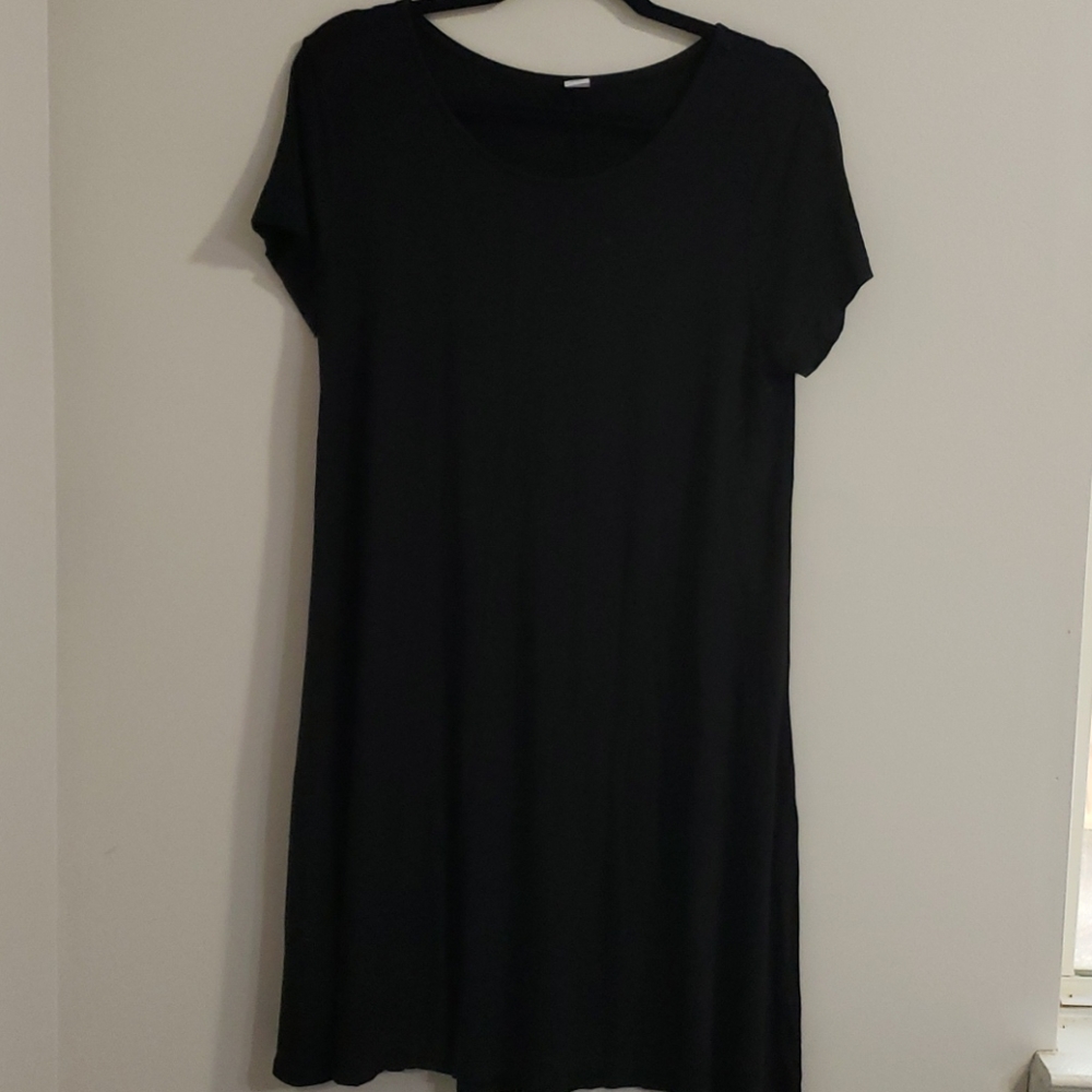 Black t shirt dress